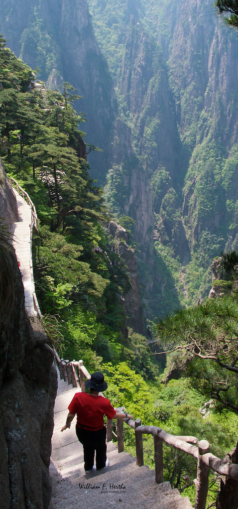 Hiking in Huangshan Park