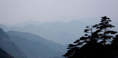 Hiking in Huangshan Park